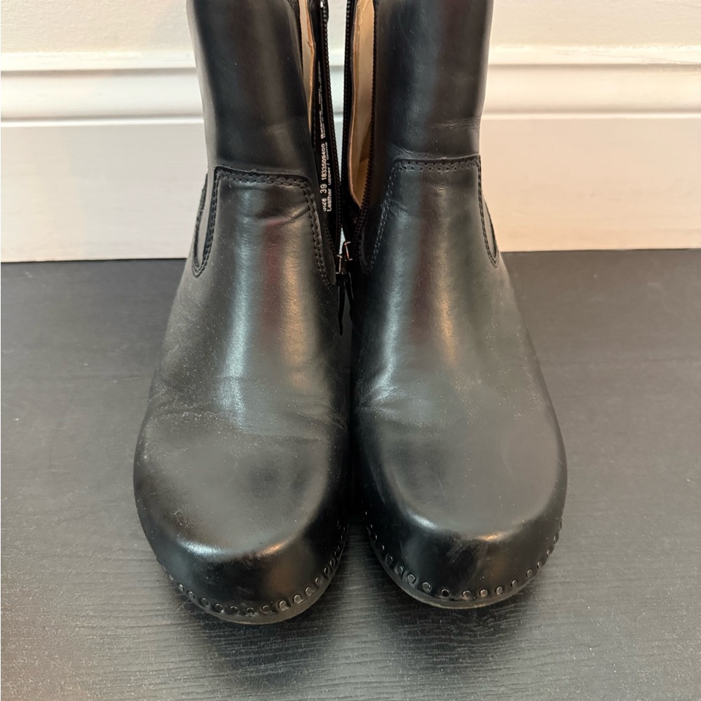 Dansko - Women's Shayna Heeled Boot - Picture 2 of 6